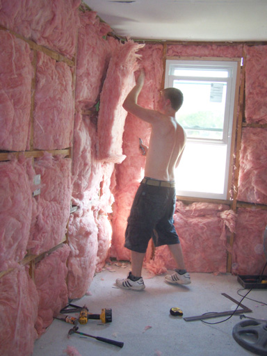 29 - Jason insulating  Rosa's bedroom